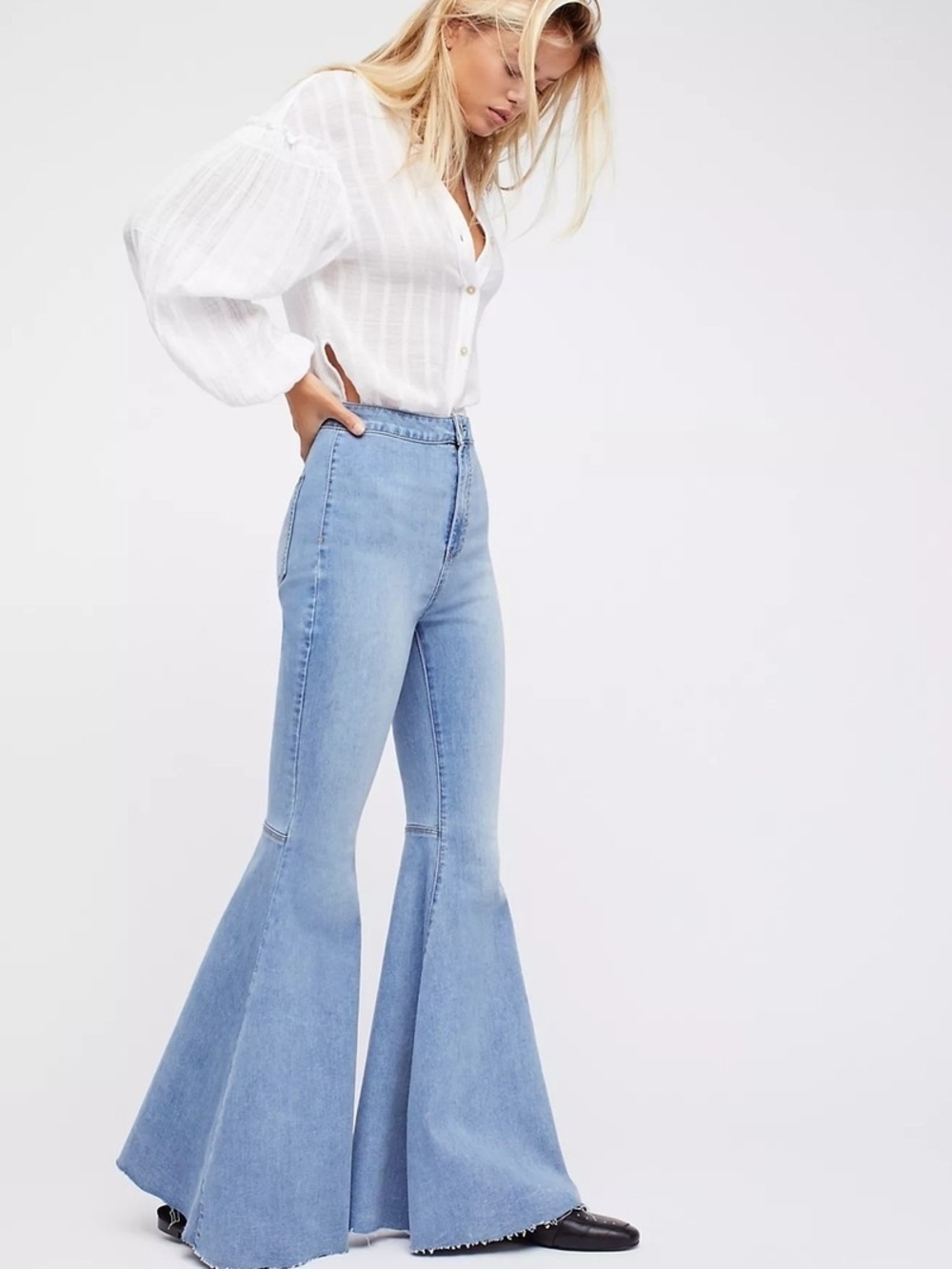 Free People We The Free Just Float On Flare Jeans NWT Size 24